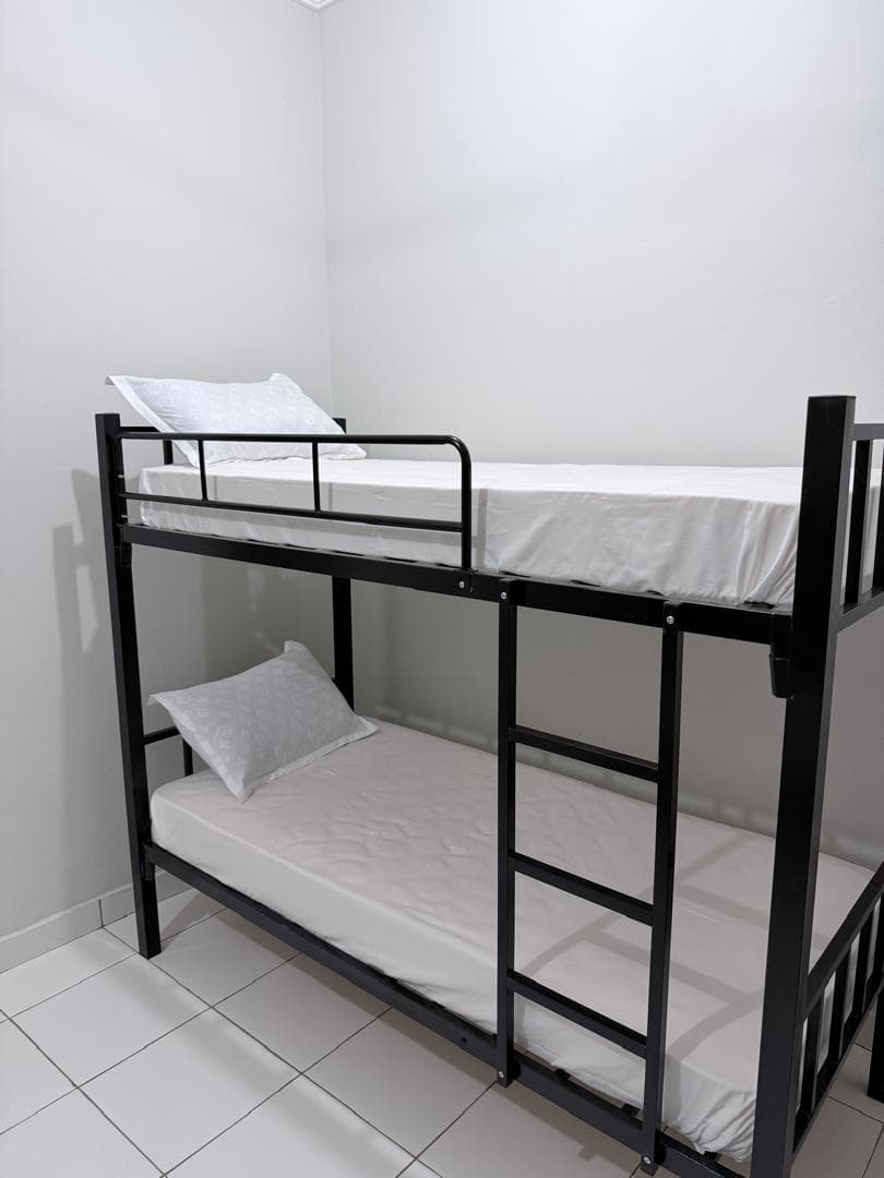 Quad Occupancy Gallery 12