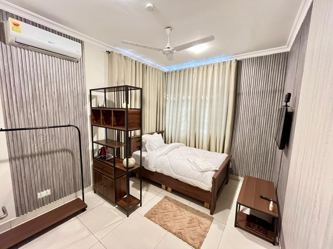 Single Standard Room Gallery 5