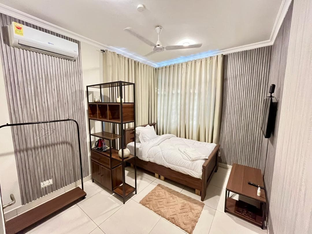 Single Standard Room Gallery 6